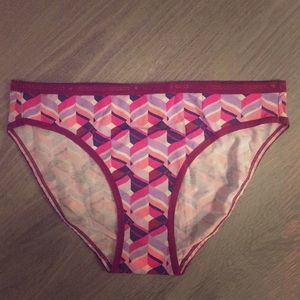 Red-pink geo-print Bikini NWOT